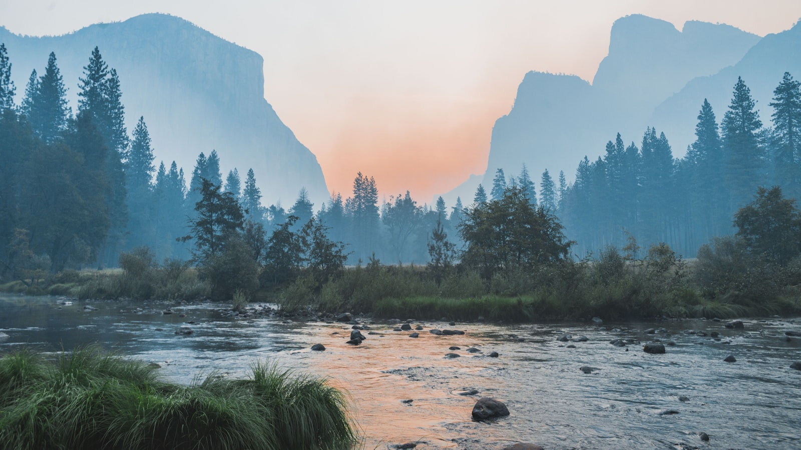 A quiet natural landscape — a place to unplug